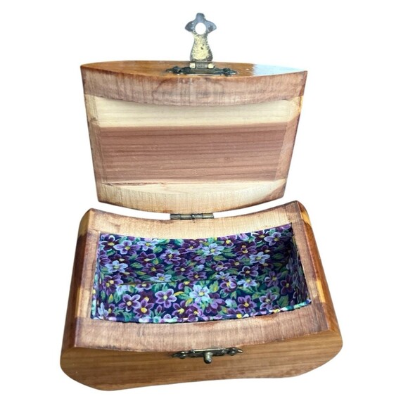 Vintage Cedar Trinket Box Curved Lid Handmade Russian Artisan 4 x 2-1/4 x 2-1/4" - Picture 5 of 6